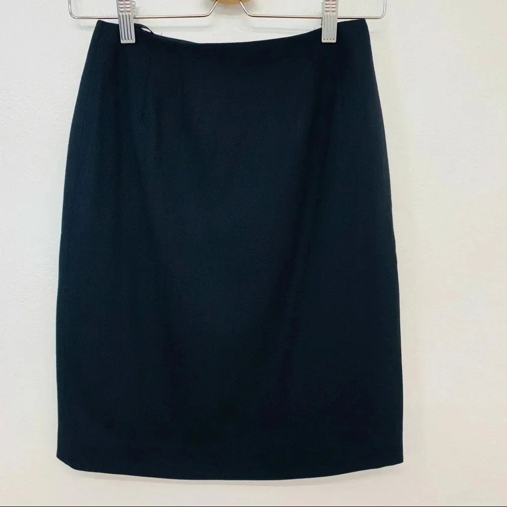 Lord Taylor Black Wool Skirt 2 Petite Straight Slit Lined Classic Career Office